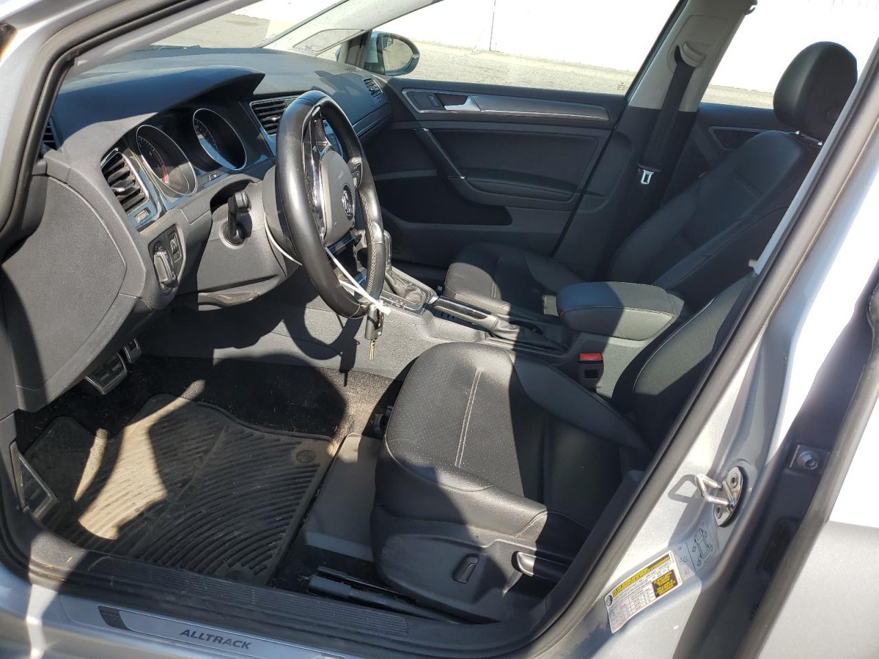 Volkswagen Golf S Image 6