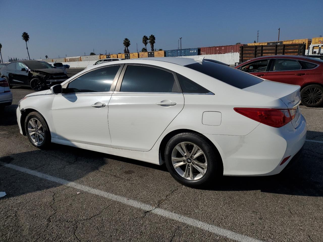Hyundai SONATA Gls Image 2