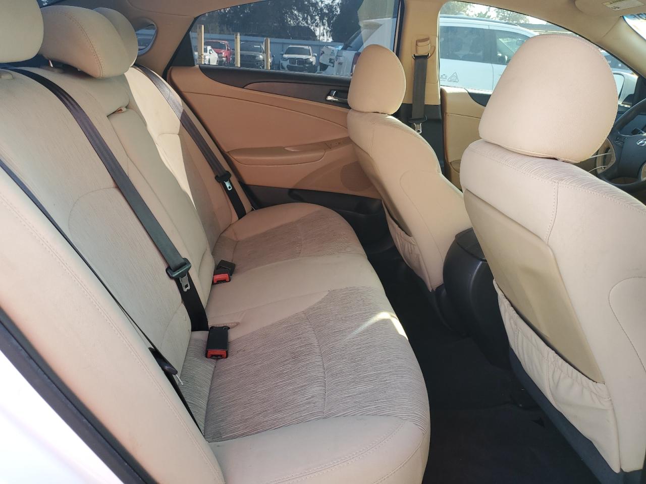 Hyundai SONATA Gls Image 10