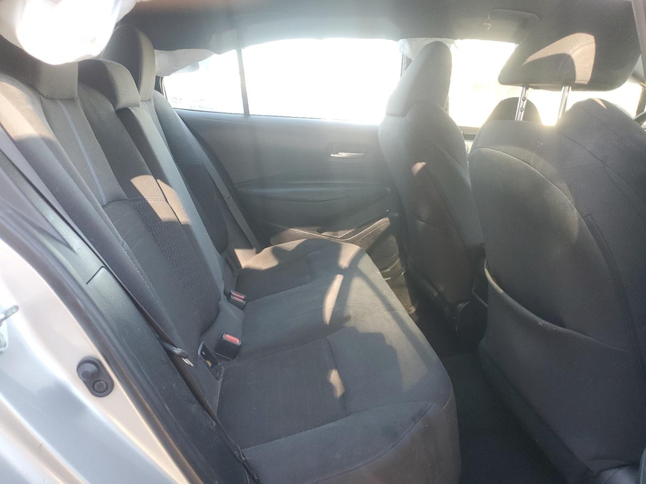 Toyota Corolla Se Image 13