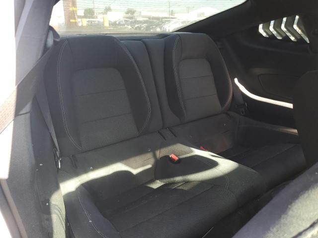 Ford Mustang Image 7