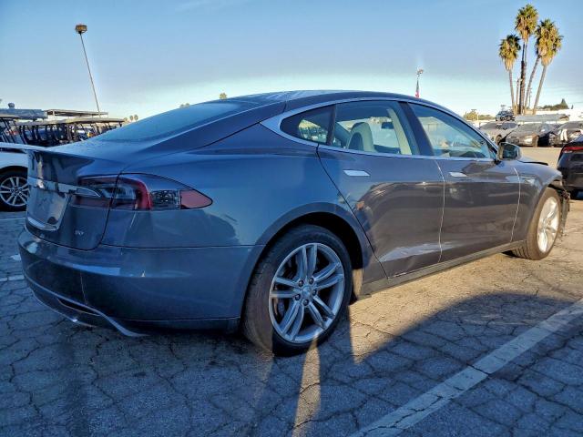 Tesla Model S Image 2
