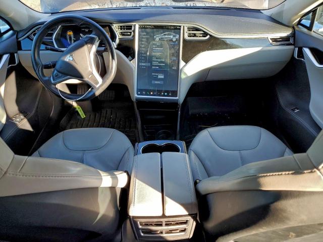 Tesla Model S Image 6