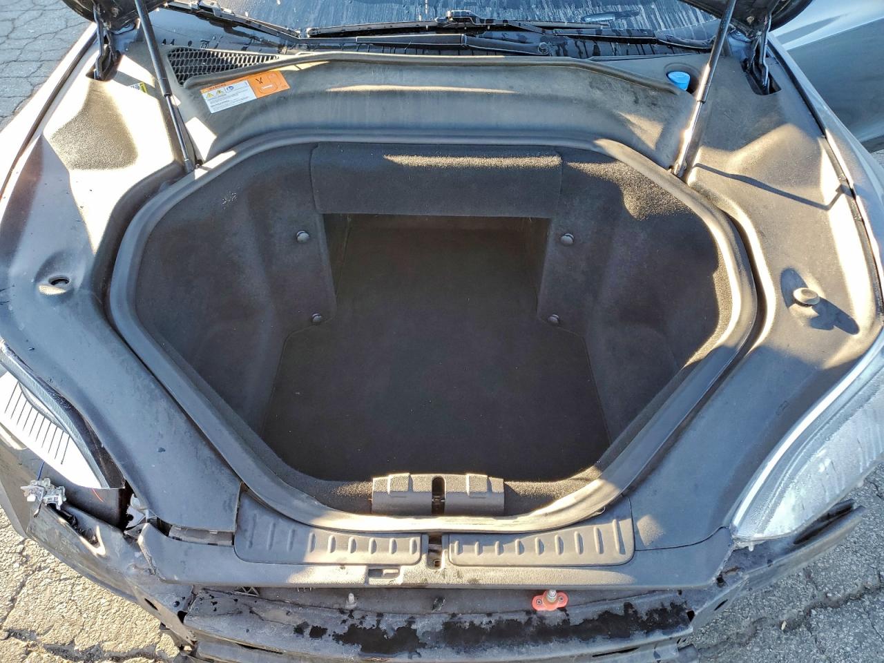 Tesla Model S Image 10