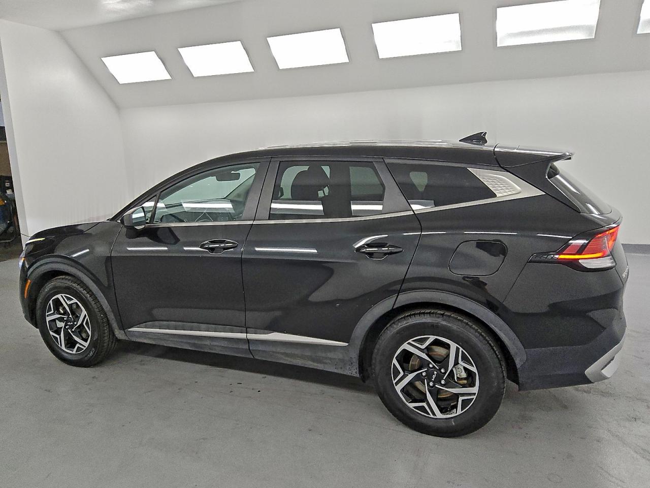 Kia Sportage Lx Image 2