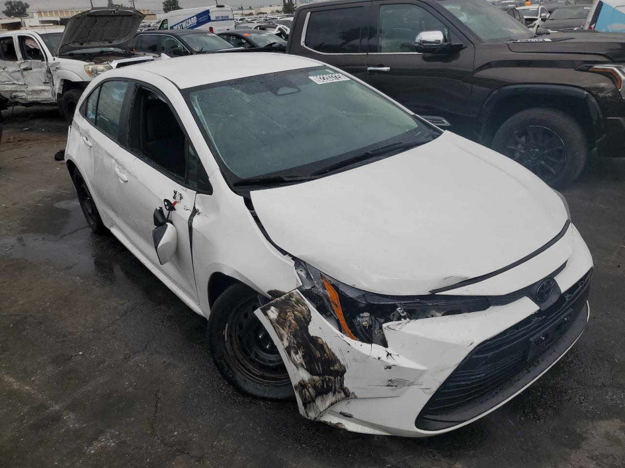 Toyota Corolla Le Image 12