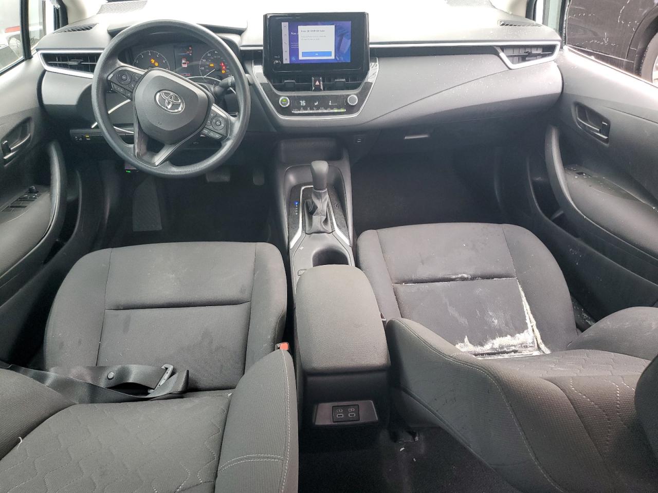 Toyota Corolla Le Image 8