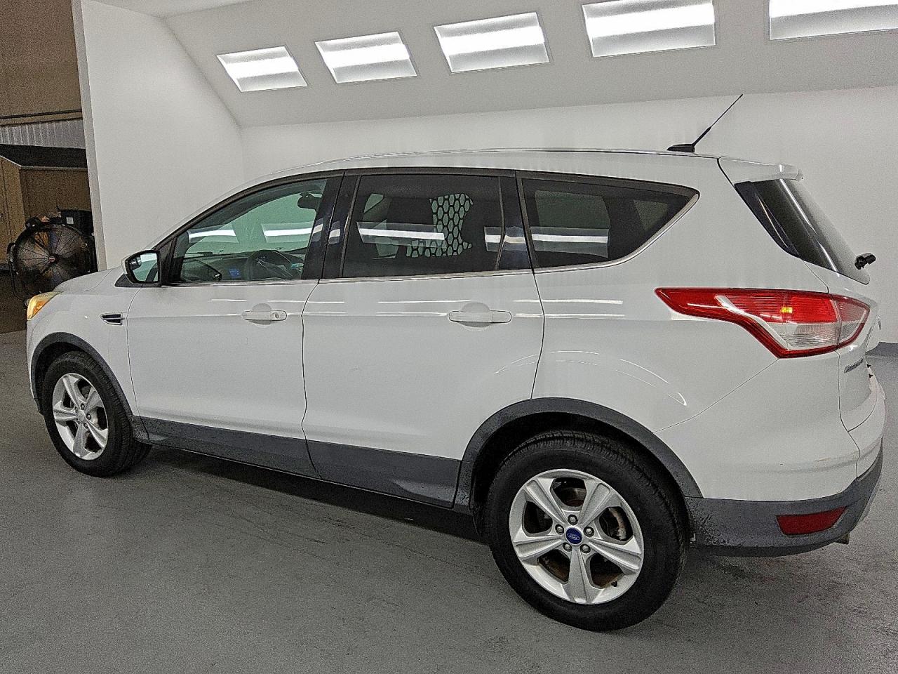 Ford Escape Se Image 7