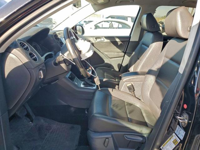 Volkswagen Tiguan S Image 3