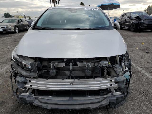 Toyota Prius Image 6