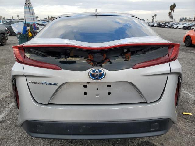 Toyota Prius Image 8