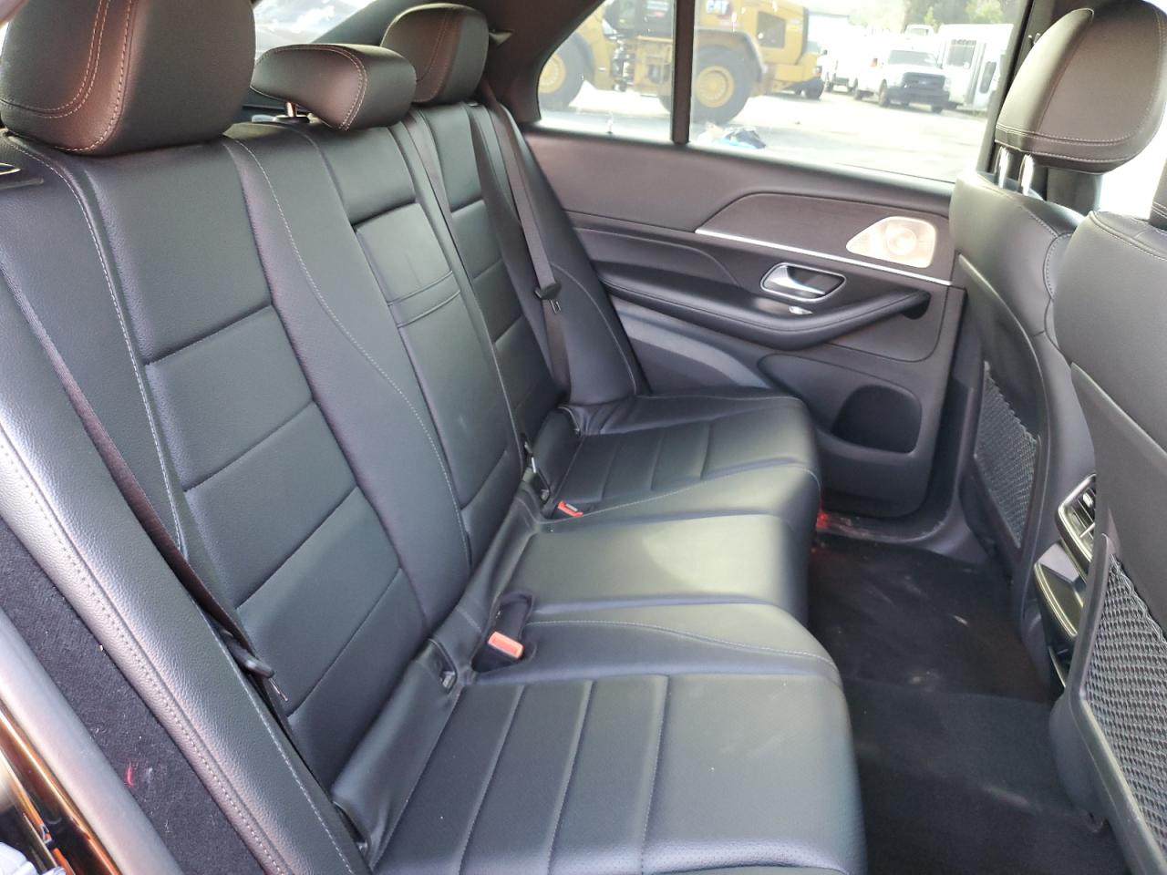 Mercedes-Benz GLE 350 Image 11