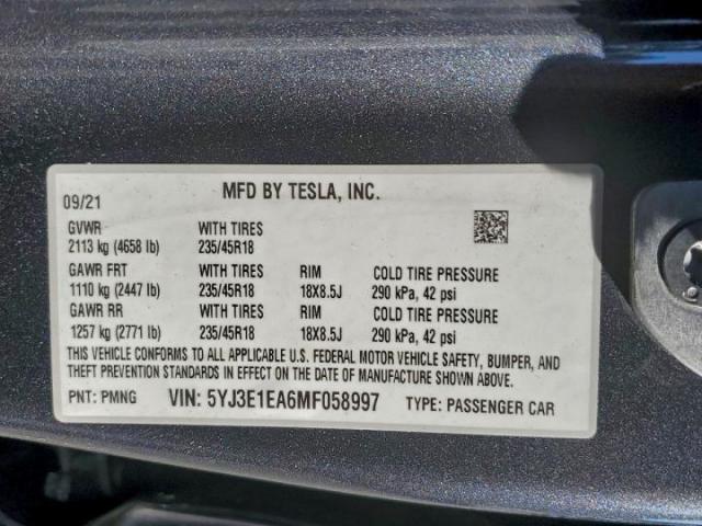 Tesla Model 3 Image 12