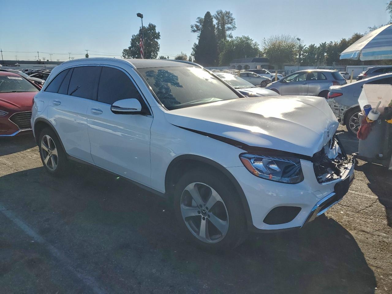 Mercedes-Benz GLC 300 Image 4