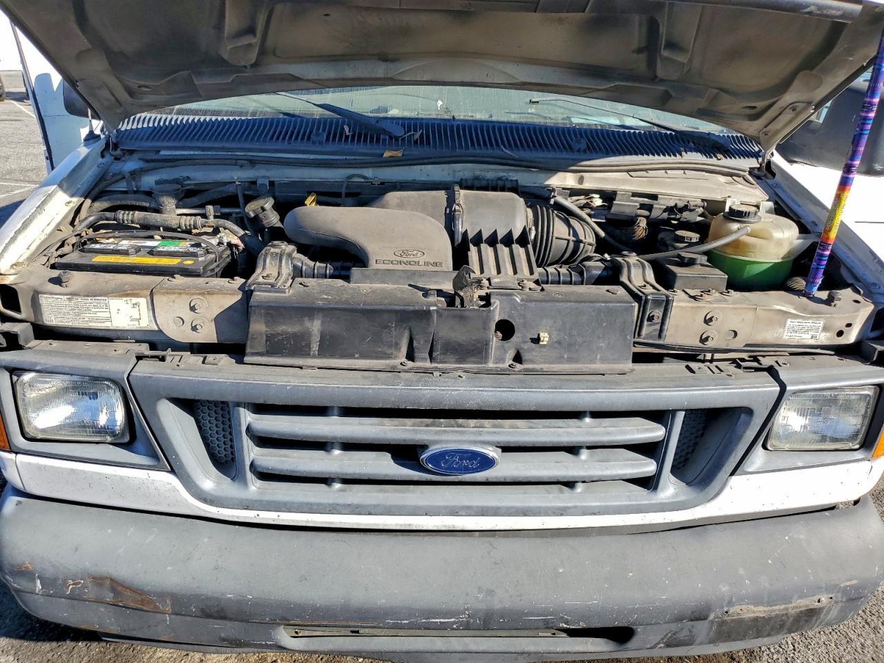 Ford E-350 E350 Super Duty Van Image 8