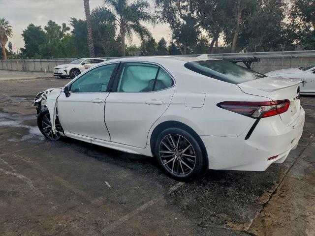 Toyota Camry Se Image 2