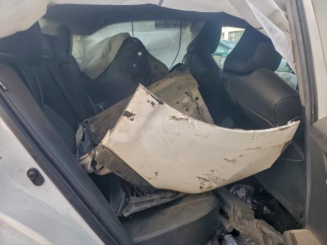 Toyota Camry Se Image 10