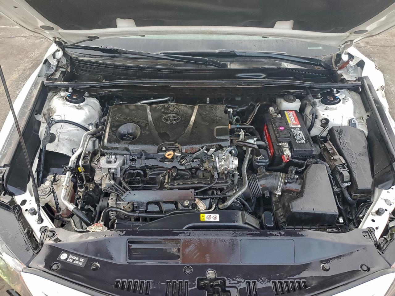 Toyota Camry Se Image 8