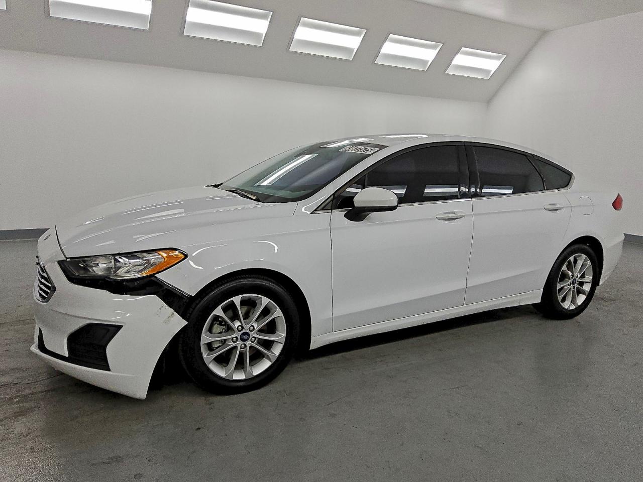 Ford Fusion Se Image 1