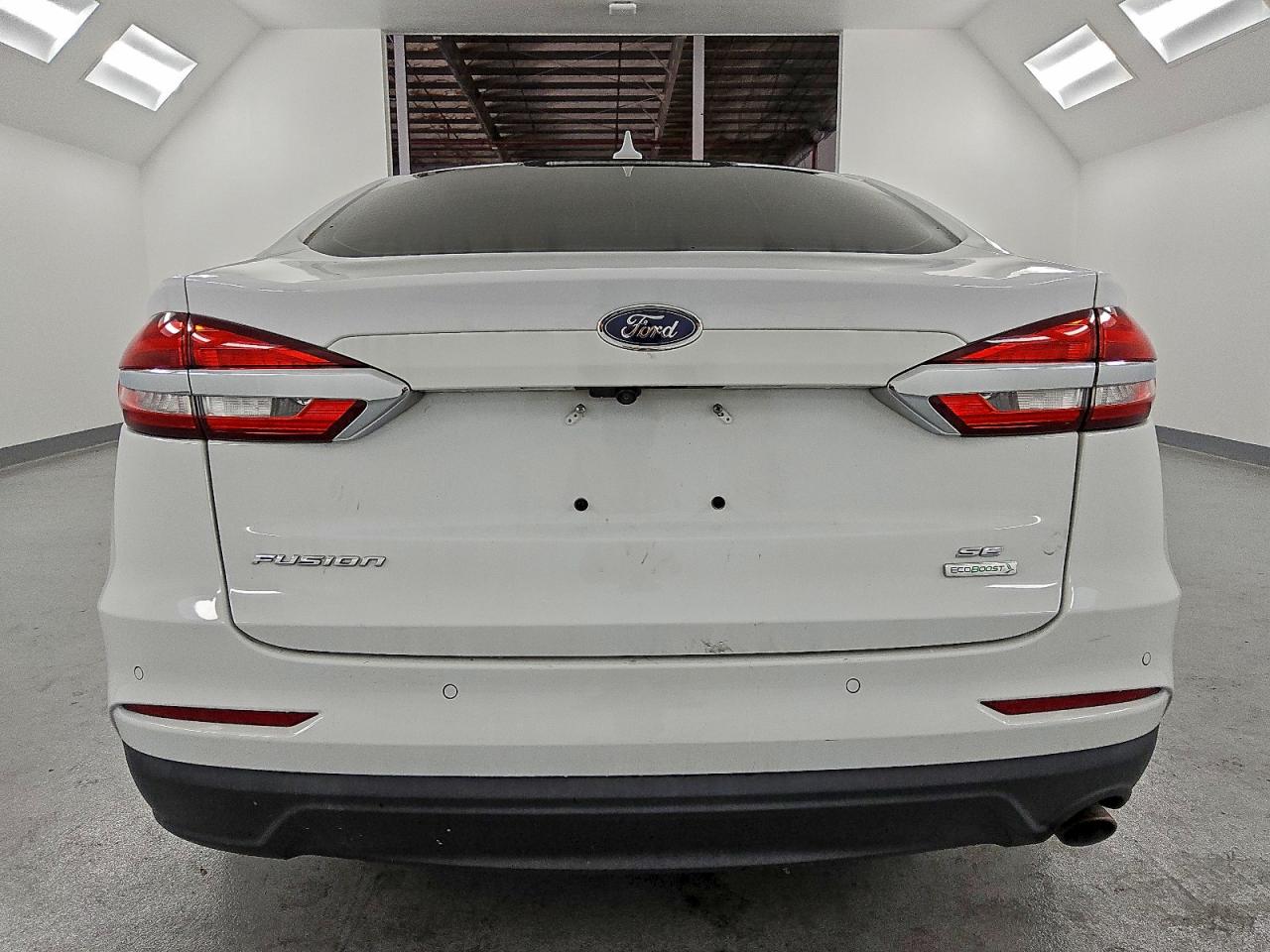 Ford Fusion Se Image 2