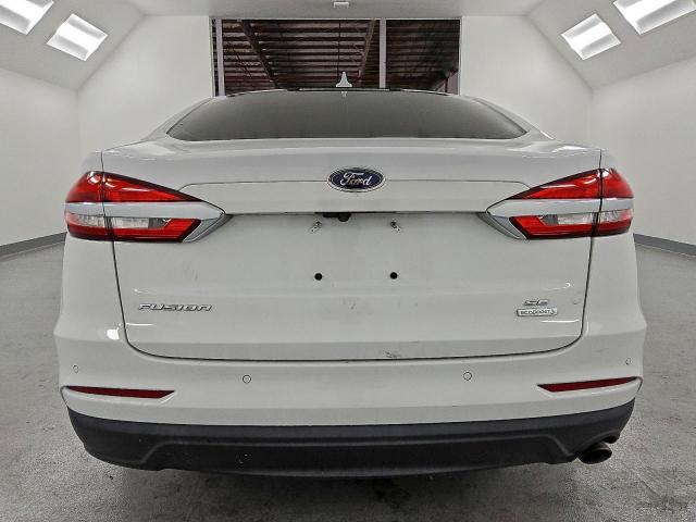 Ford Fusion Se Image 2