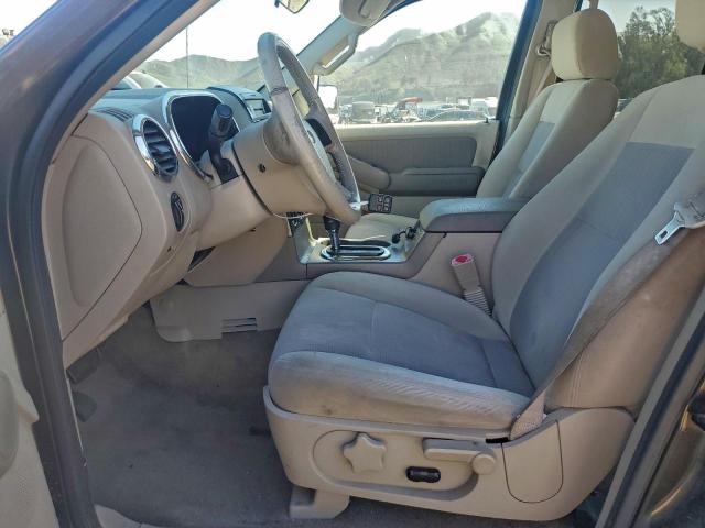 Ford Explorer Xlt Image 13