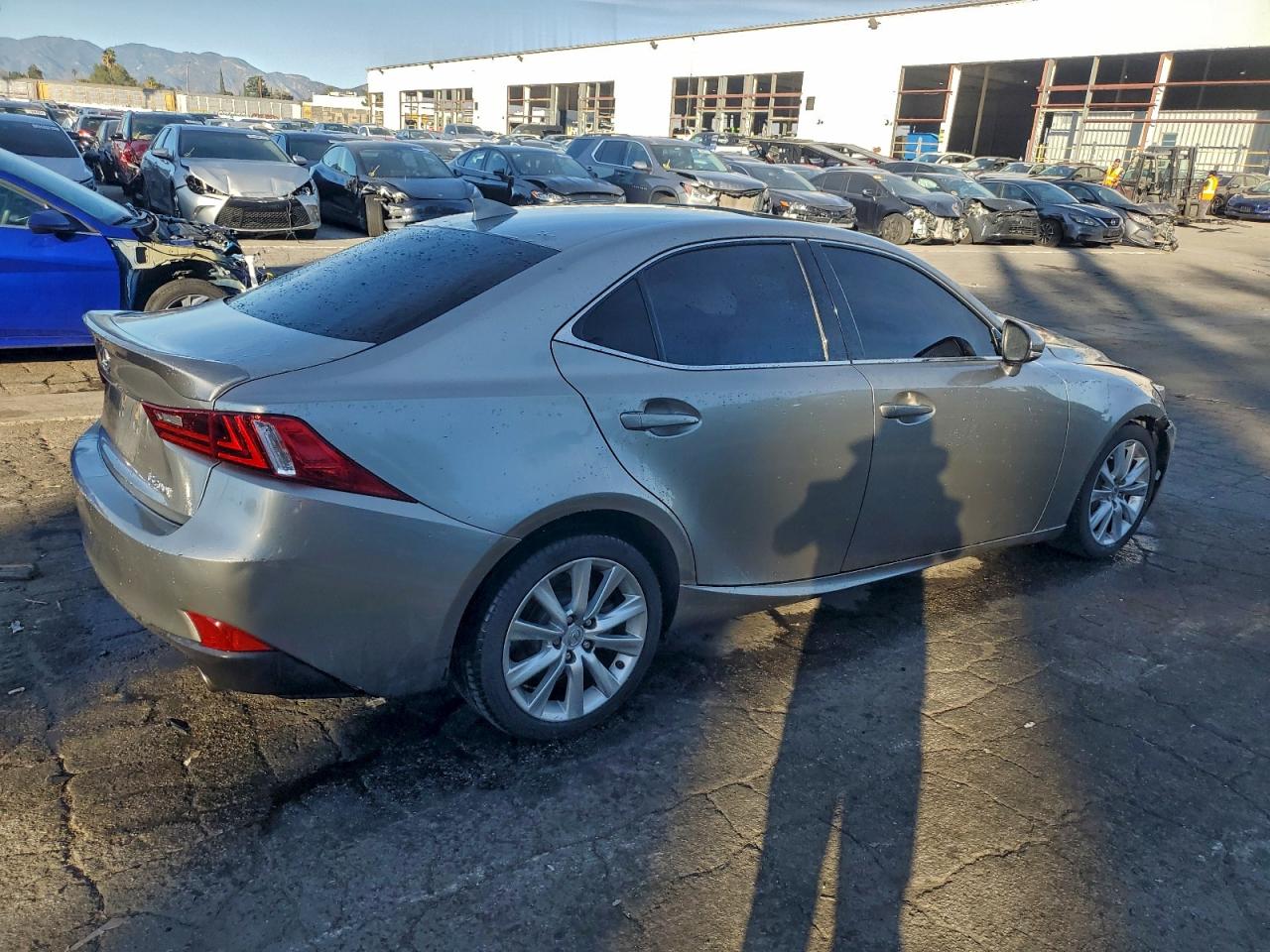 Lexus Is 200t Image 11