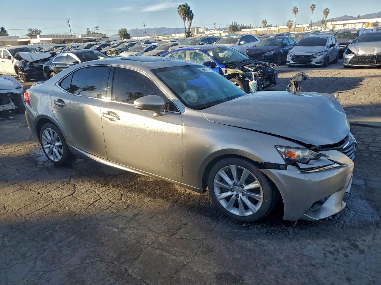 Lexus Is 200t Image 2