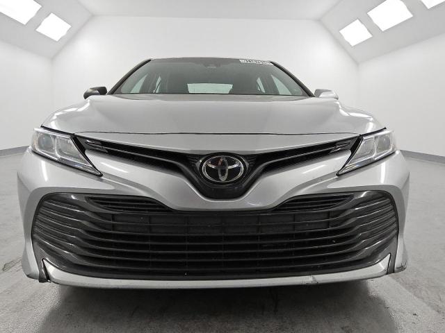 Toyota Camry L Image 4