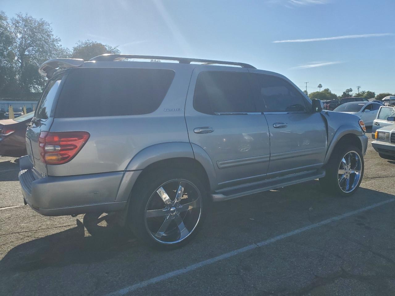 Toyota Sequoia Limited Image 4