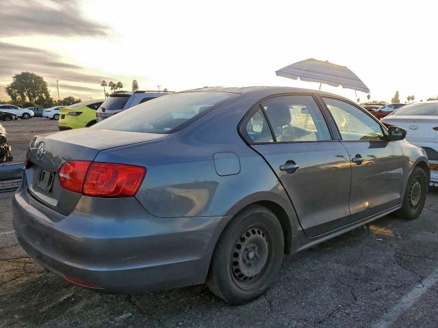 Volkswagen Jetta Base Image 3