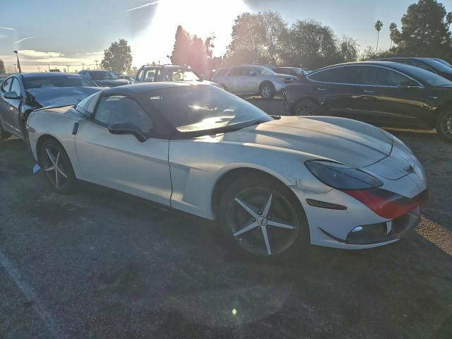 Chevrolet Corvette Image 4