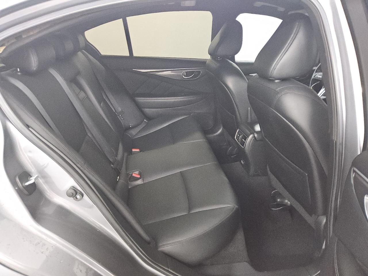 INFINITI Q50 Pure Image 2