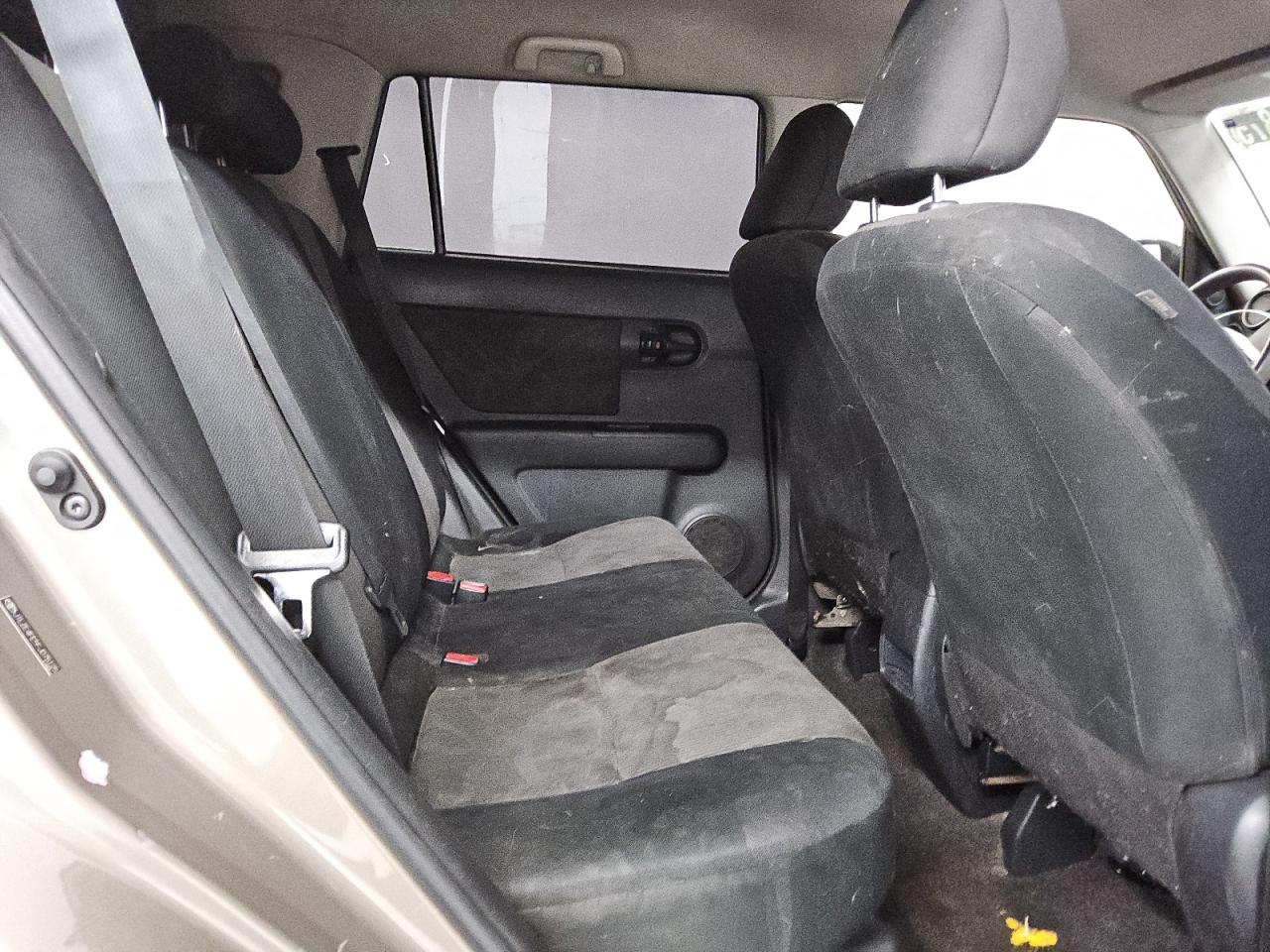 Toyota Scion Image 8