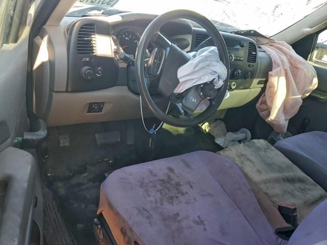 Chevrolet Silverado C3500 Image 10