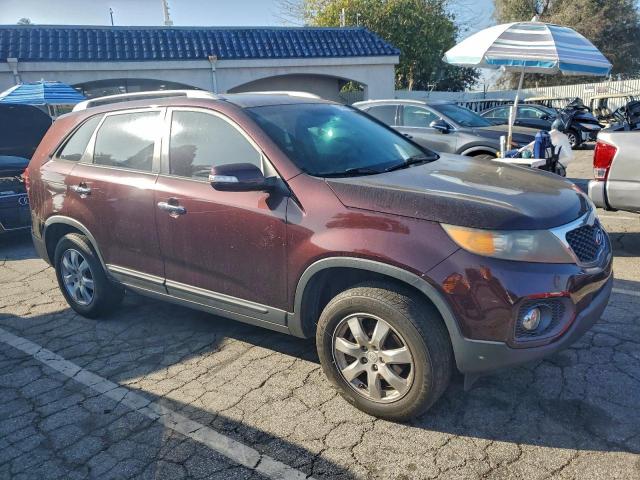 Kia Sorento Base Image 9