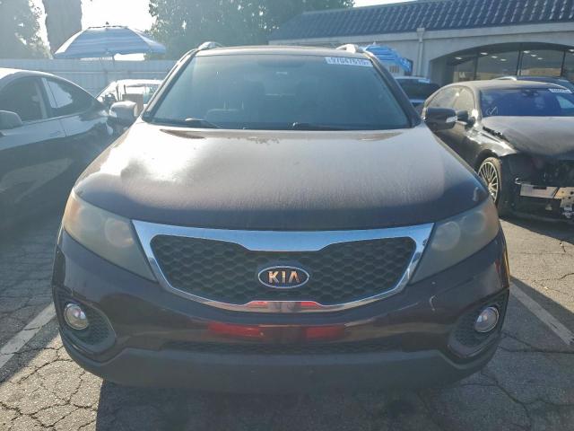 Kia Sorento Base Image 2