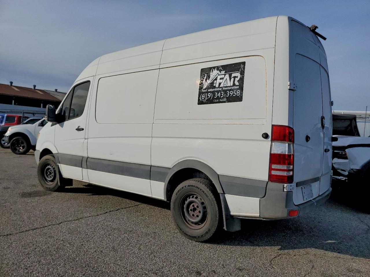 Dodge Sprinter 2500 Image 2