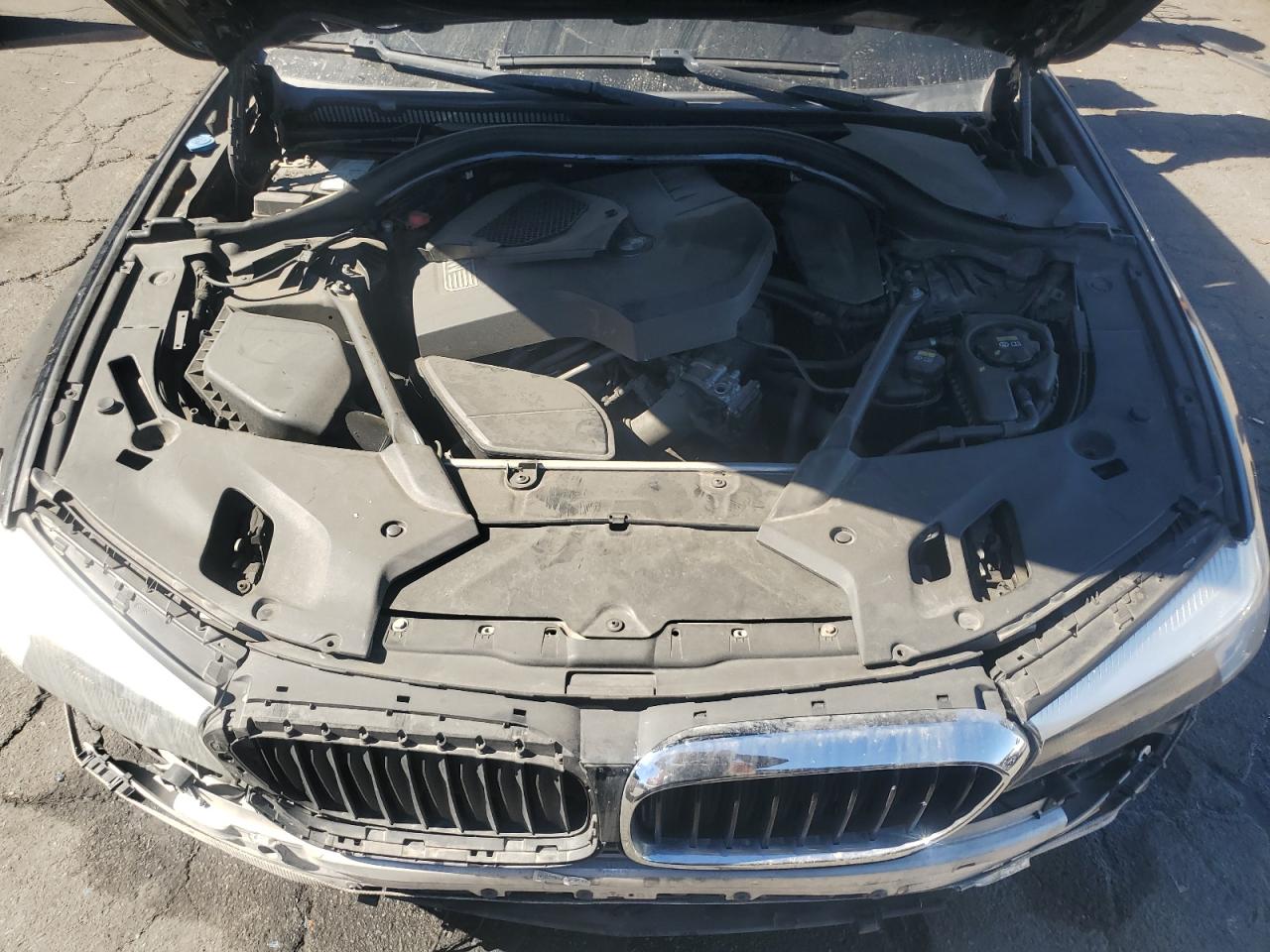 BMW 5 Series I Image 9