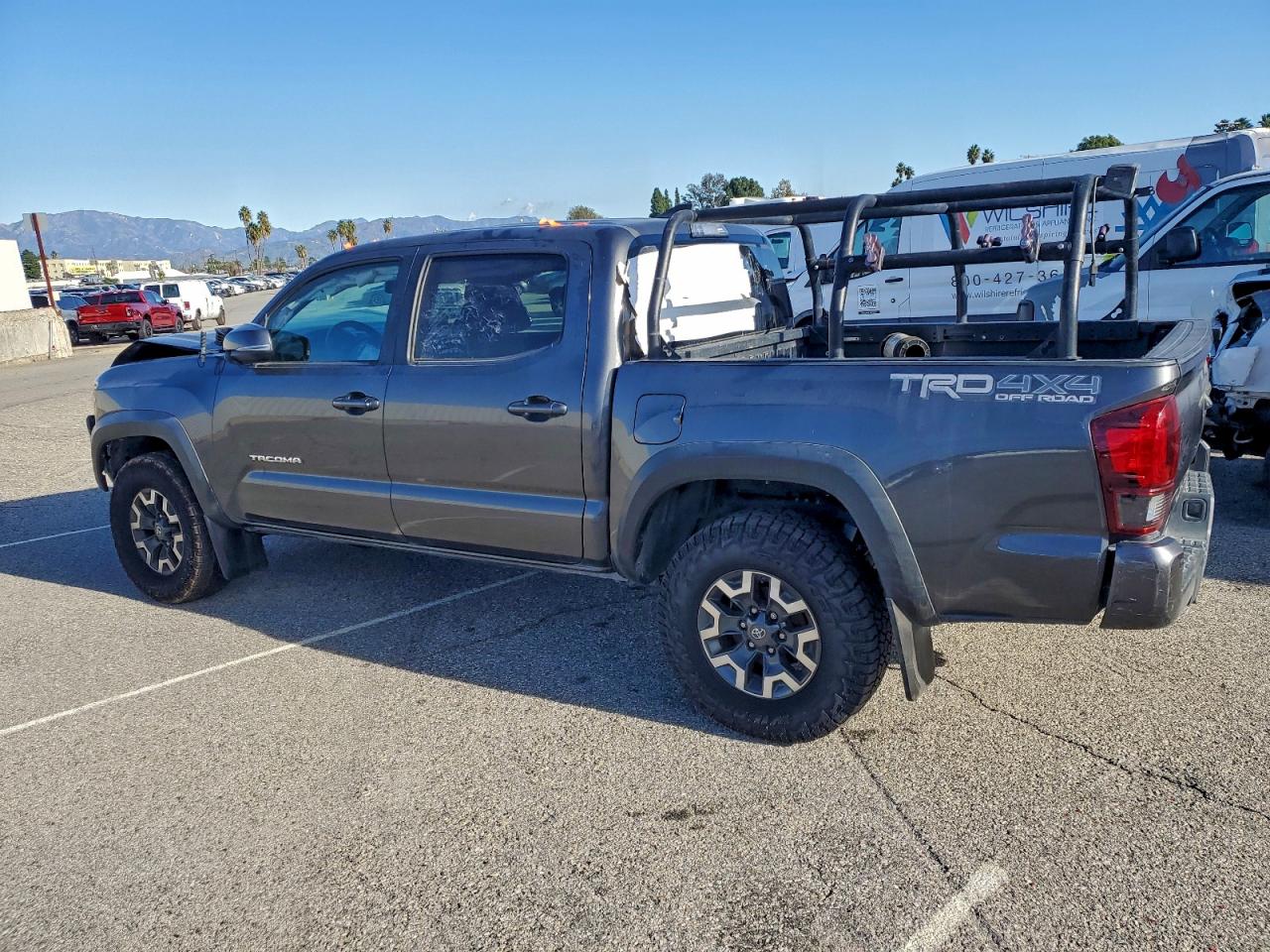 Toyota Tacoma Double Cab Image 2
