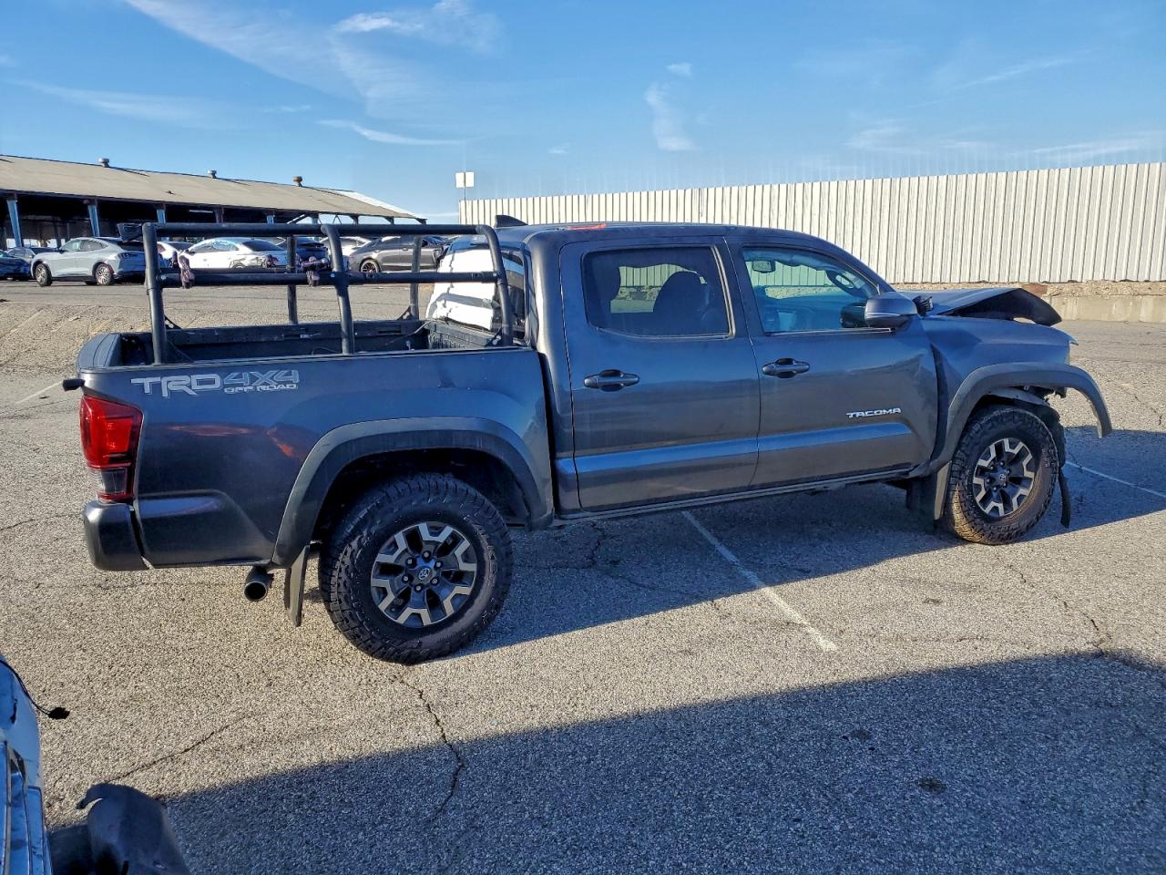Toyota Tacoma Double Cab Image 8