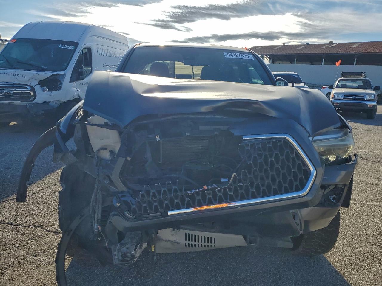 Toyota Tacoma Double Cab Image 9