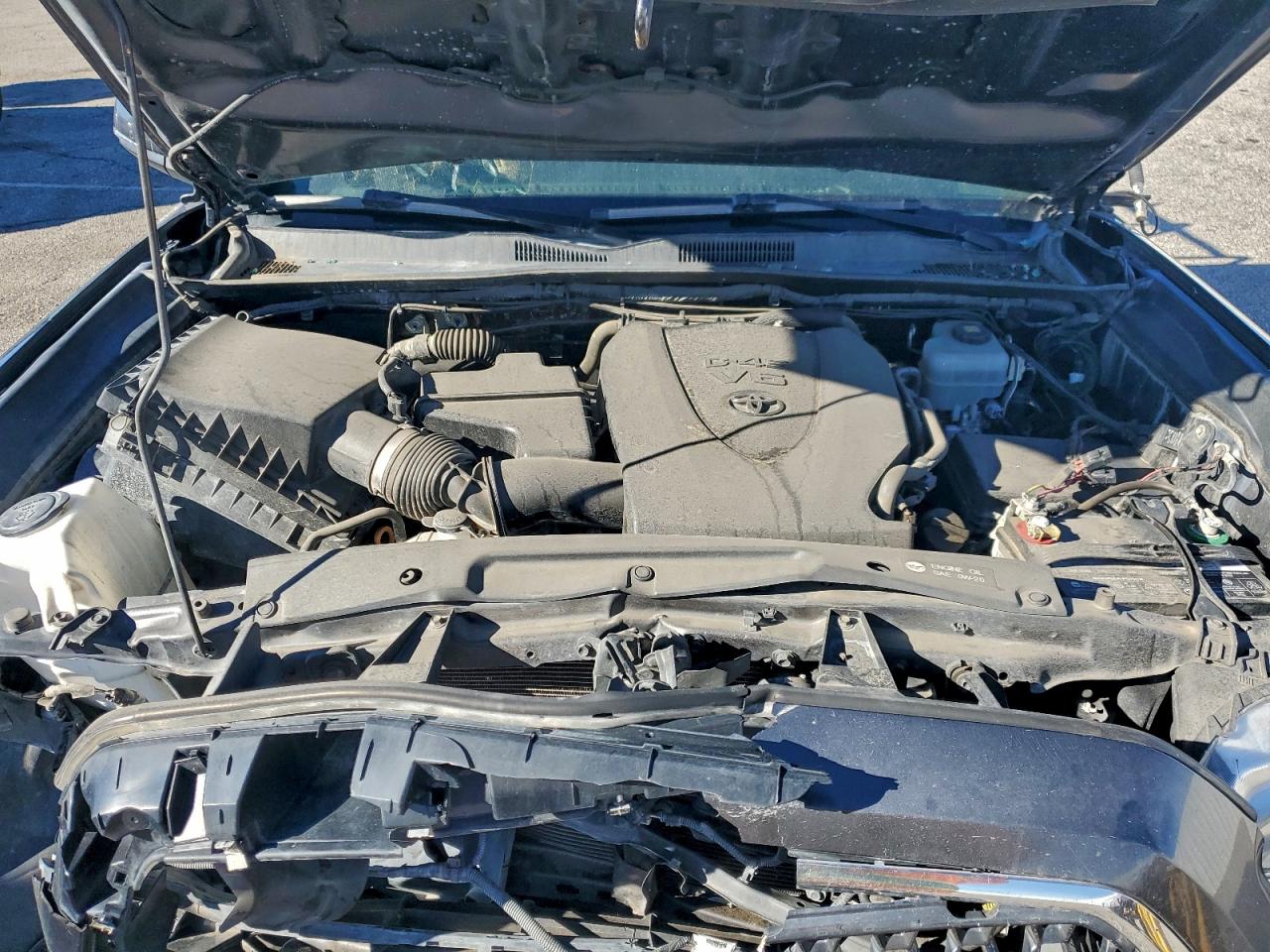 Toyota Tacoma Double Cab Image 4