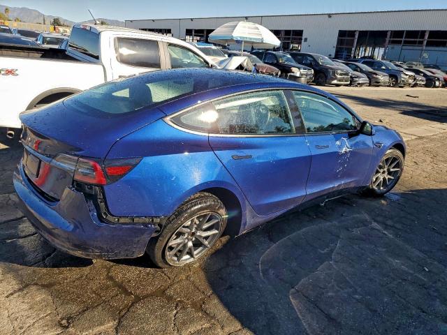 Tesla Model 3 Image 2