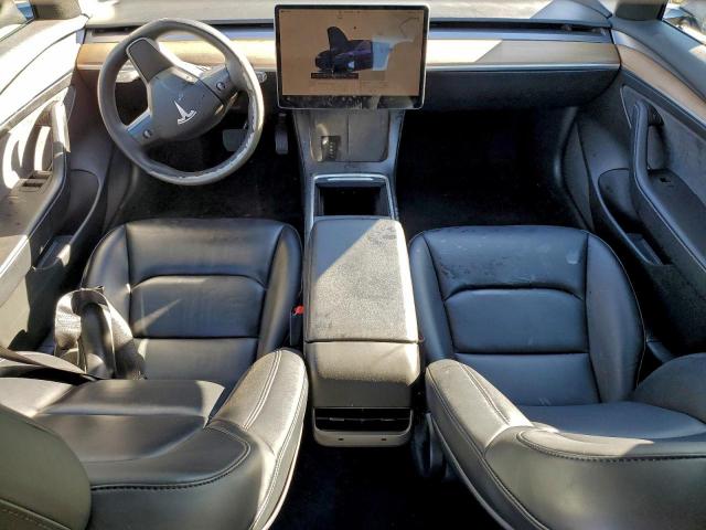 Tesla Model 3 Image 4