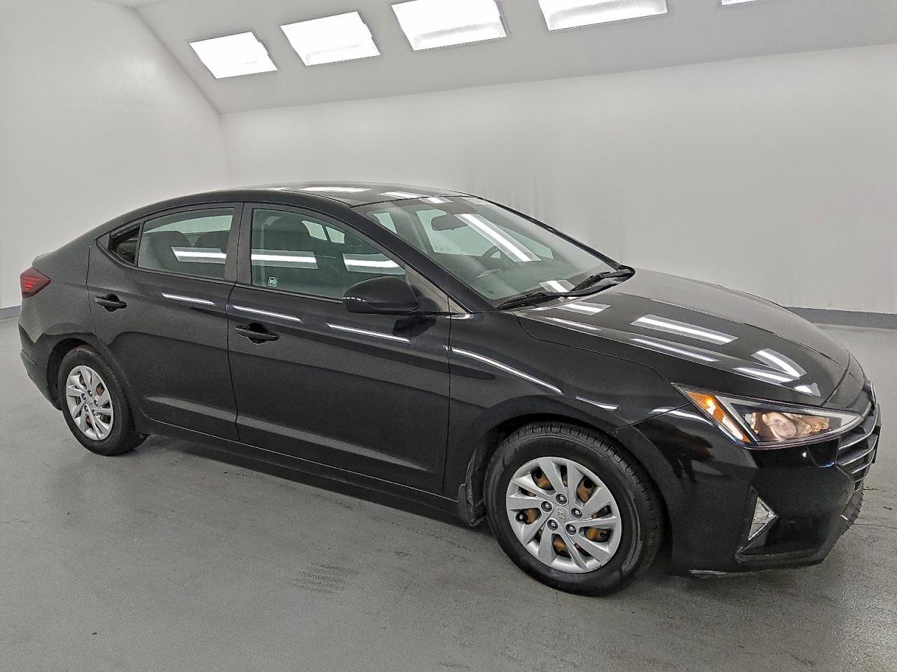 Hyundai ELANTRA Se Image 2