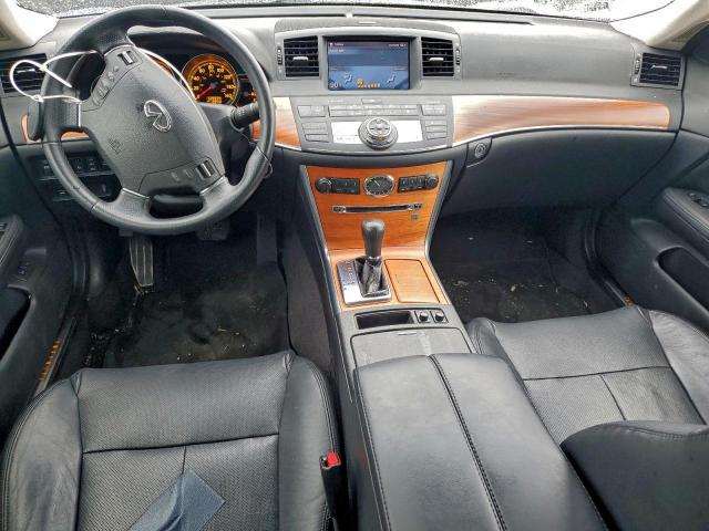 INFINITI M35 Base Image 2