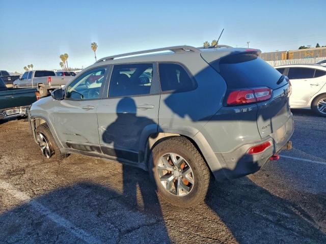 Jeep Cherokee Trailhawk Image 11