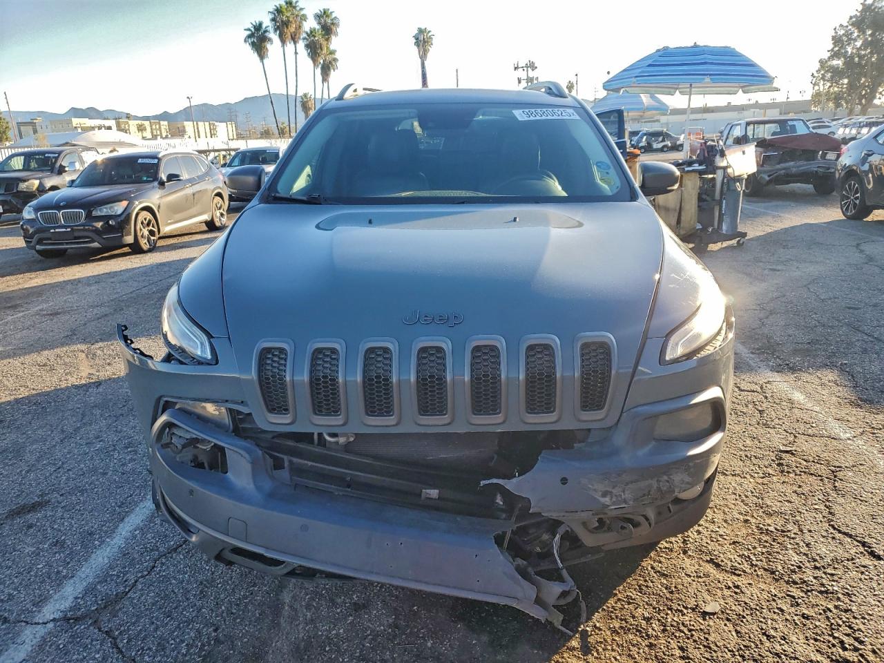 Jeep Cherokee Trailhawk Image 4