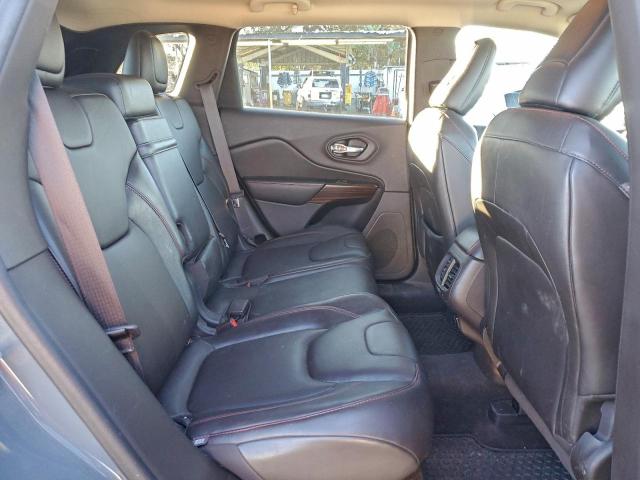 Jeep Cherokee Trailhawk Image 10